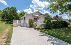 1210 Santa Anita Way, Sevierville, TN 37876