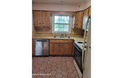 7 Briar Ave, Albany, NY 12203