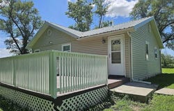 1086 N 100th Road, Baldwin City, KS 66006