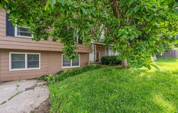 325 S 8th Avenue W, Newton, IA 50208
