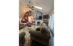 704 Elmwood Point, Aurora, OH 44202