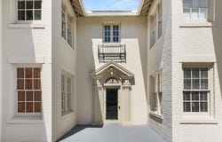 4239 ST CHARLES Avenue, New Orleans, LA 70115