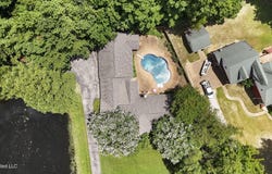 6760 Autumn Oaks Drive, Olive Branch, MS 38654