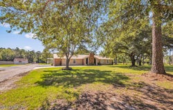 2512 Old Shell Landing Road, Ocean Springs, MS 39564