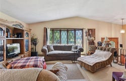 102 11th Avenue N, Hopkins, MN 55343