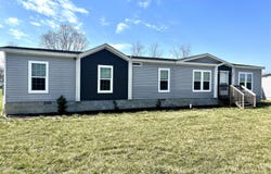 806 Buckeye St, Racine, OH 45771