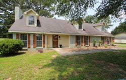 233 Shaw Road NW, Hartselle, AL 35640