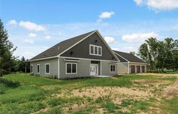 22205 Evans Trail, Walcott Twp, MN 55021