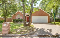 692 High Crest Drive, Azle, TX 76020