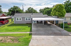 1511 Dallas, Plainview, TX 79072