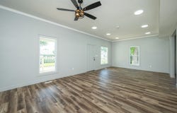 611 W 2nd Street S, Newton, IA 50208