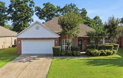 2150 Dillard Dr, Conway, AR 72034