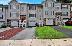 172 RIDERS WAY, LEBANON, PA 17042