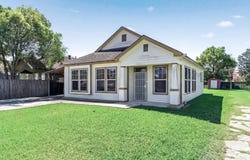1372 Orange, Beaumont, TX 77701