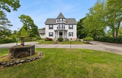 543 Newport Ave, Attleboro, MA 02703