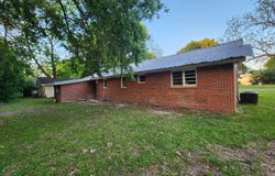 608 Jackson St, Nashville, GA 31639