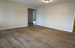 112 Slater St, Marshall, MO 65340