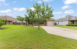 305 S 1st Street, Grandview, TX 76050