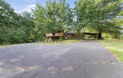 45 E Pleasant Valley Road, Greenbrier, AR 72058