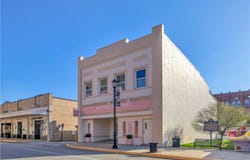 807 Ligonier St, Latrobe, PA 15650