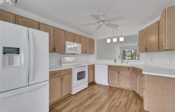 121 Gabriel Cir, NAPLES, FL 34104
