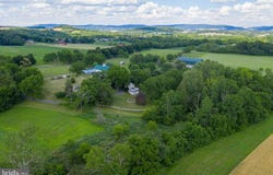 140 EVANS HILL ROAD, READING, PA 19608