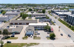 1104 S Gilbert St, IowaCity, IA 52240