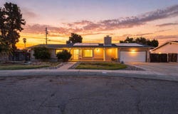 1738 West Monte Vista Avenue, Visalia, CA 93277