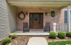 11 LAHOOD Lane, Washington, IL 61571
