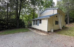 212 Creekside Drive, Dugspur, VA 24325