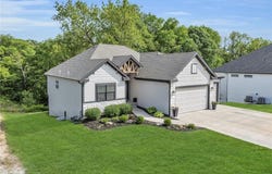 18235 NW 127th Street, Platte City, MO 64079