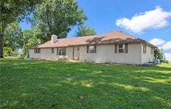 22617 155th Street, Basehor, KS 66007