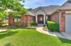 17104 Wales Green Avenue, Edmond, OK 73012