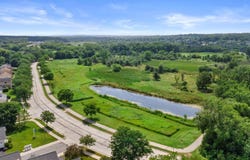 1210 Woodbury Cmn, Waukesha, WI 53189