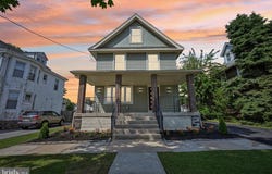 36 STRATFORD AVENUE, ALDAN, PA 19018