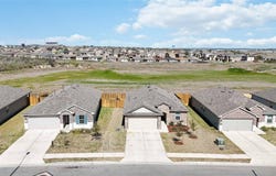 215 WHIPPORWILL LN, San Marcos, TX 78666