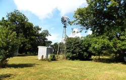 7098 Steck Bottom Rd, Sealy, TX 77474