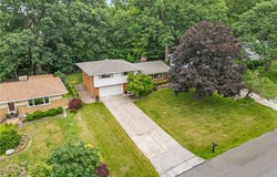 7647 Ragall Parkway, Middleburg Heights, OH 44130