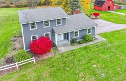 10315 Pinegate Drive, Chardon, OH 44024
