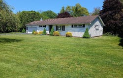 35 Dorchester Lane, Branford, CT 06405