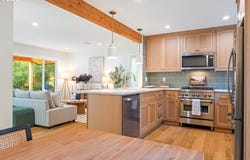 646 SE OAK St, WhiteSalmon, WA 98672