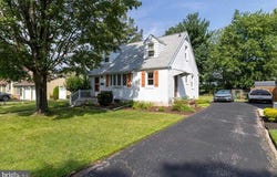 1203 VILLANOVA AVENUE, FOLSOM, PA 19033