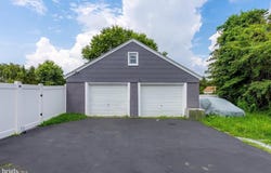 285 S BROADWAY, PENNSVILLE, NJ 08070