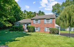 11 ANTHONY WAYNE Drive, WAYNE, PA 19087