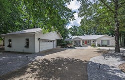 38 Sacedon Way, Hot Springs Village, AR 71909