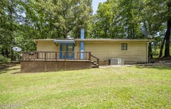 44 J B Jones Road, Trenton, TN 38382