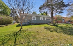 7 Mohawk Drive, Farmington, CT 06085