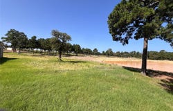 212 Meuth Cemetery RD, Red Rock, TX 78662