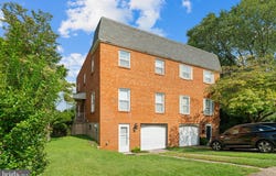 105 RENNARD Terrace, PHILADELPHIA, PA 19116