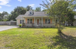 354 Tangle Oaks Court SE, Leland, NC 28451